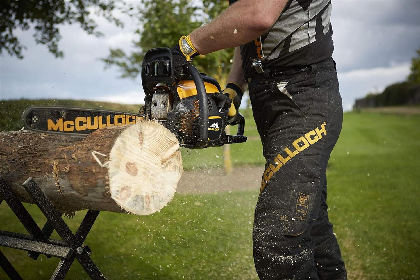 McCulloch Benzin-Kettensäge CS 50S: 2100 W Motorleistung, 45 cm Schwertlänge, doppelte Kettenbremse, Start-Stopp-Schalter